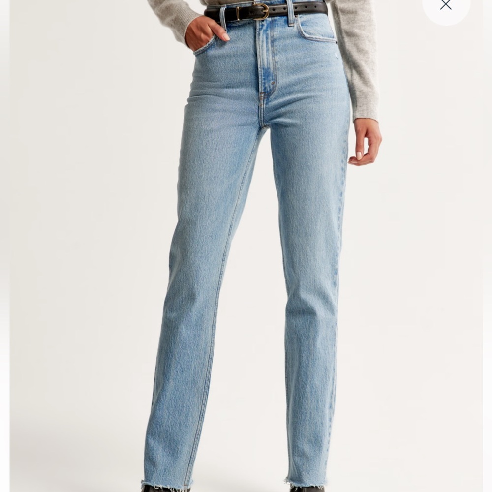 Abercrombie 90’s Straight Ultra High Rise Jeans - 10R